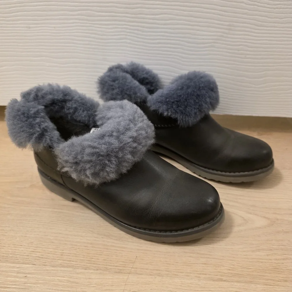 Aussie Connection Gray Leather Shearling Fur Lined Warm Ankle‎ Boots Size 6